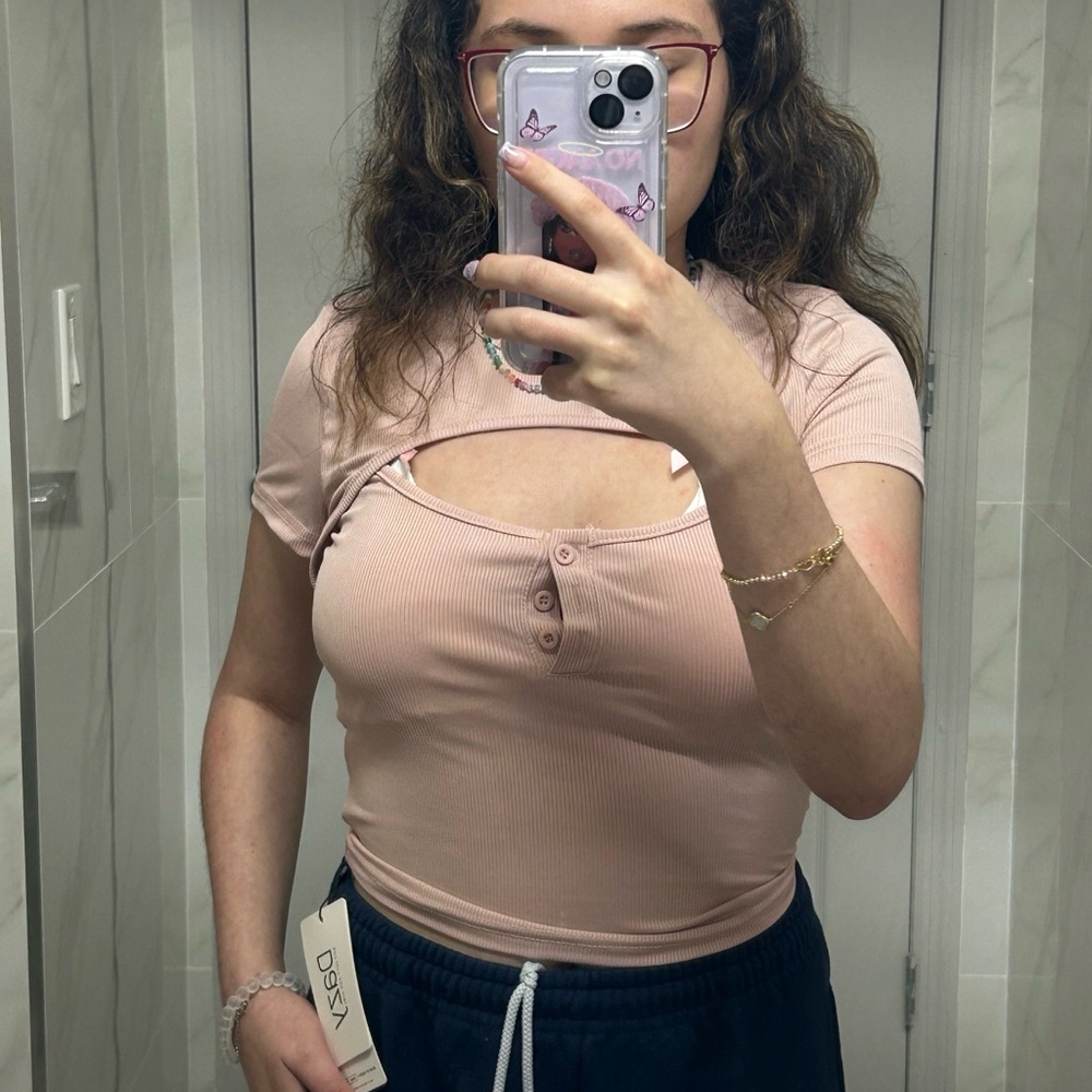 Dazy Pink top size medium